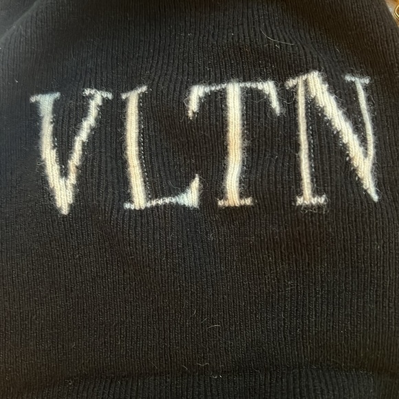 Valentino Black Valentino Garavani VLTN Beanie Virgin Wool Cashmere - Picture 6 of 6